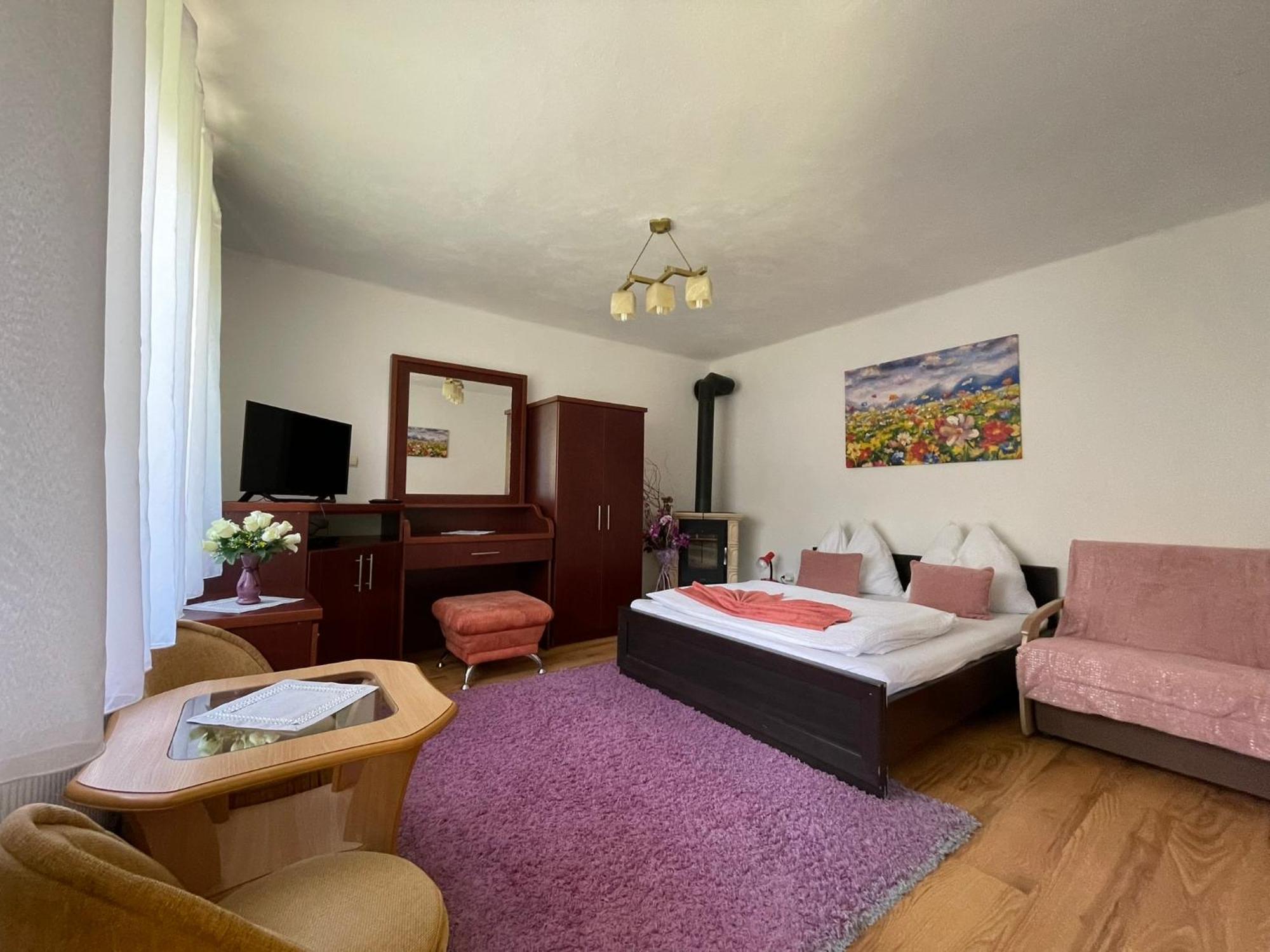 Apartmany Pod Troma Korunami Červený Kláštor エクステリア 写真