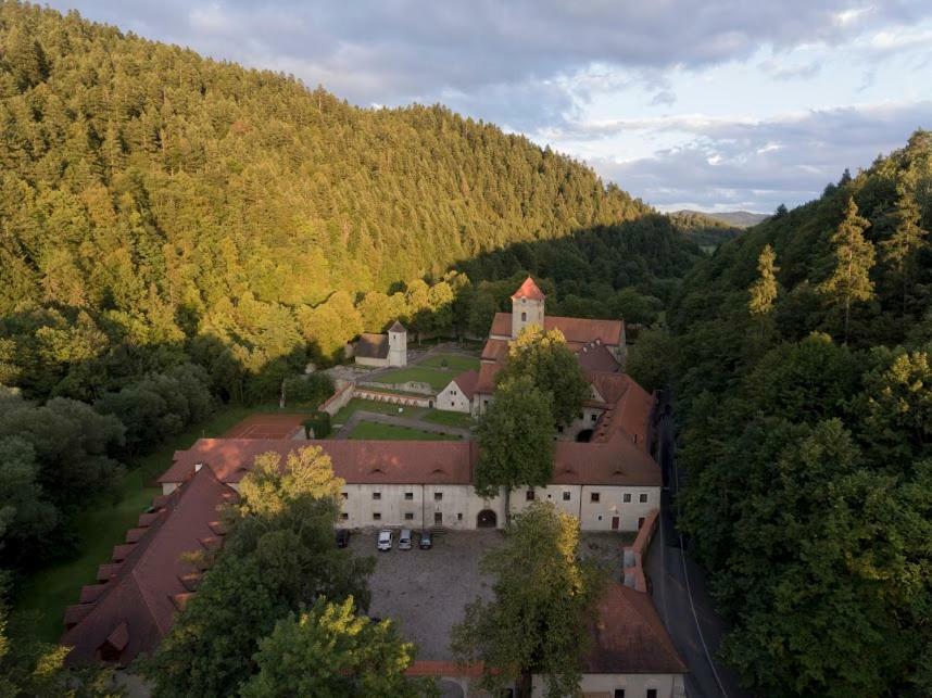 Apartmany Pod Troma Korunami Červený Kláštor エクステリア 写真